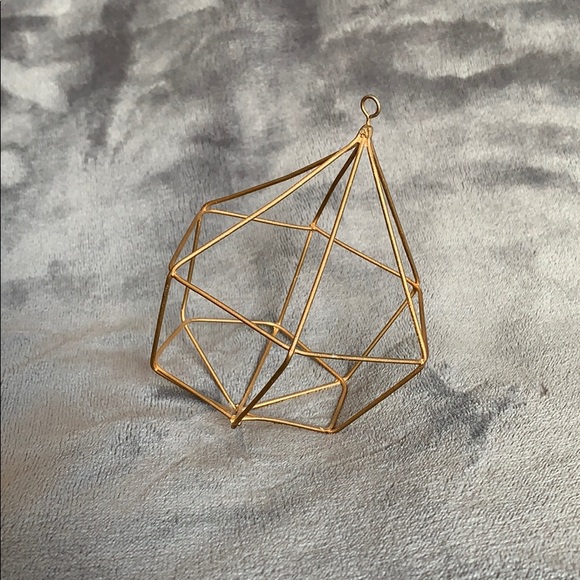 ⭐️HOST PICK⭐️Geometric Shapes 3 Count - Picture 2 of 4